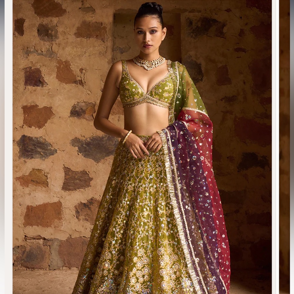 Lashkaraa Mehendi Green Multicolor Net Lehenga